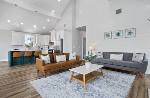 Henderson Point House | Gorgeous luxury modern home just steps to the beach!