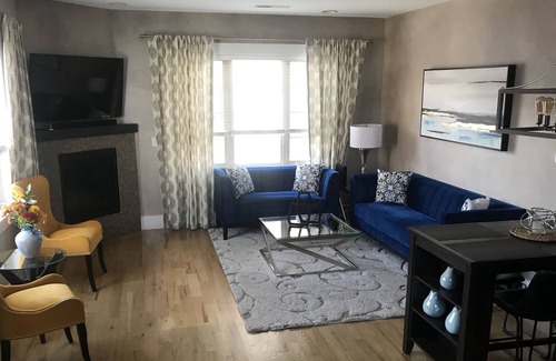 Washington Park West House | Gorgeous Modern Wash Park Townhouse with Rooftop Deck & Firepit