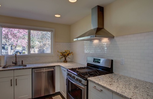 Broadmoor Cottage | Gorgeous New Canyon Cottage steps to 5 star Broadmoor and limitless trail system