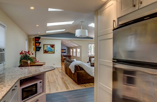 Broadmoor Cottage | Gorgeous New Canyon Cottage steps to 5 star Broadmoor and limitless trail system