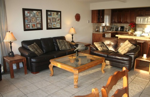West Newport House | GORGEOUS OCEANFRONT! 3212 W. Oceanfront, Newport Beach