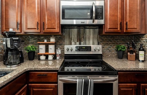 Whitemarsh Island House | Gorgeous! Pool & Lagoon Near Historic Area & Beach