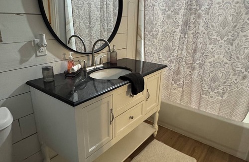 Uvalde House | Gorgeous quiet and cozy 3 bedroom/2 bathroom home awaits you!
