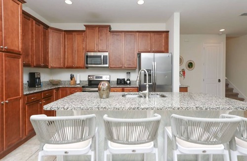 West Kissimmee House | Gorgeous Remo 8 BR at Encore Resort Next to Disney