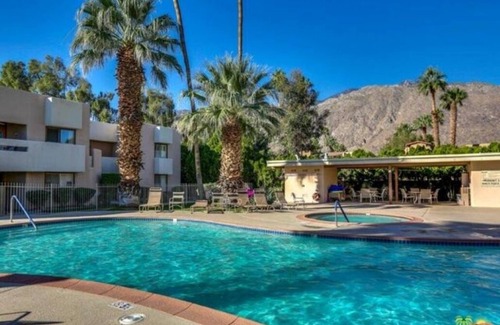 Baristo Condo | Gorgeous Renovated Palm Springs Condo Jan 2026 just opened up!