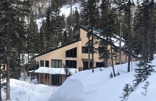Taos Ski Valley House | Gorgeous ski-in ski-out Taos chalet! Great location!