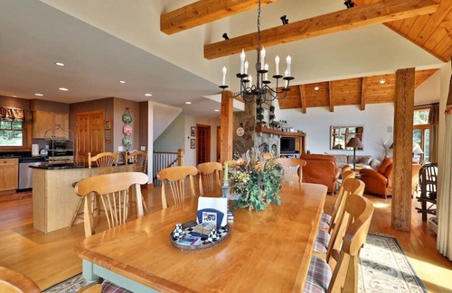 Ludlow House | Gorgeous Solitude Home with Direct Ski Access and Hot Tub
