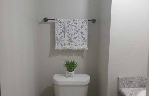 Warr Acres Apartment | Gorgeous Spacious Condo Centrally located in OKC