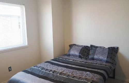 Warr Acres Apartment | Gorgeous Spacious Condo Centrally located in OKC