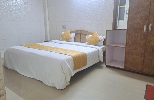Mohangarh Hotel | Goroomgo Hotel Manglam Inn Lucknow