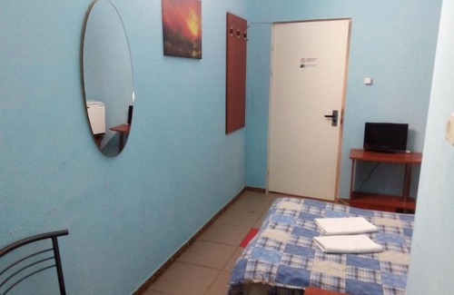 Zavodskoy District Hotel | Gostinitsa Chizhovka
