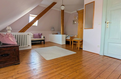 Warnkenhagen House | Gottin Manor House - Manor House