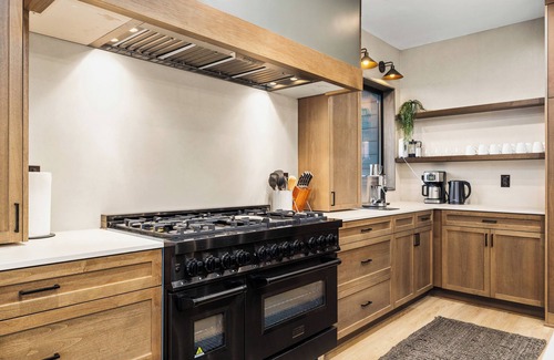 Government Camp House | Government Camp home with unbeatable views of Mt Hood & a sauna!