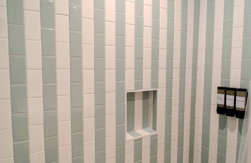 Biloxi Hotel | Government St. Balcony Suite 205