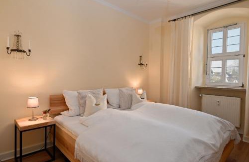 Schlitz Apartment | GRÄFIN MARTHA MARIA - Design-Apartment in der historischen Hinterburg Schlitz - mit Aufzug, Parkplatz & Garten - nahe Fulda und Bad Hersfeld