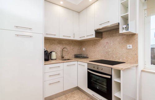Alfama Apartment | Graça Premium Apartment