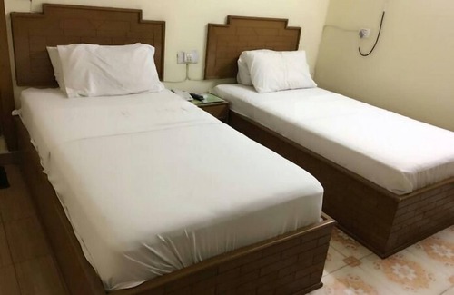 Faisalabad Hotel | Grace Hotel and Restaurant Faisalabad