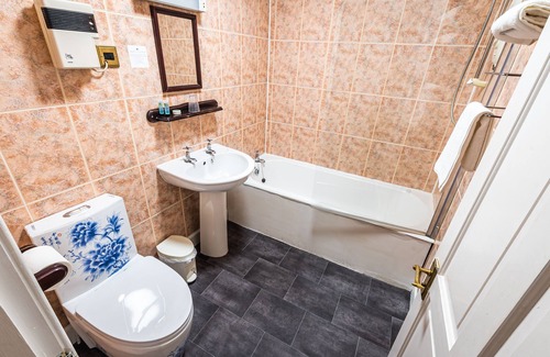 Perth House | Grampian Hotel