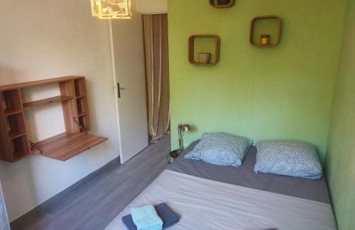 Aix-en-Provence Apartment | Grand appartement de charme calme et lumineux parking compris