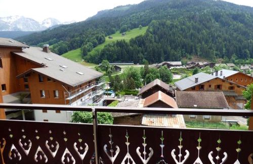 Le Grand-Bornand Apartment | Grand Bornand : appartement 6 pers avec balcon au cœur du village - FR-1-458-167