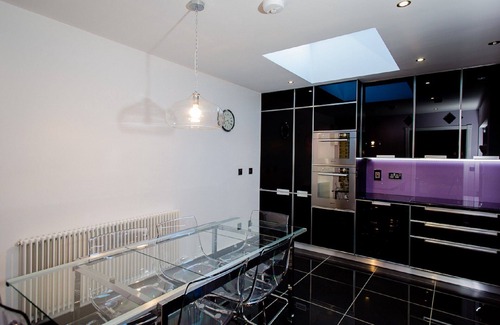 Dublin House | “ GRAND CANAL DOCK LUXURY “ SPECIAL OFFER'