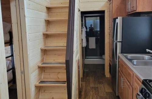 Valle Cabin | Grand Canyon South Rim: Private Cabin: Sleeps 8