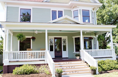 Cape Charles House | Grand Escape - Featured on HGTV's Beachfront Bargain Hunt