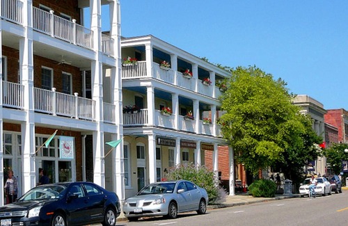 Cape Charles House | Grand Escape - Featured on HGTV's Beachfront Bargain Hunt