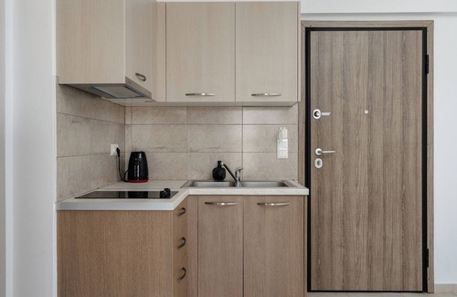 Naxos Apartment | Grand Family Deluxe Apartment Sea View | Evripus Suites Naxos