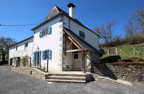 Gotein-Libarrenx House | Grand gîte Belhars