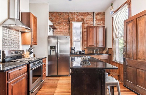 Whittier House | Grand Historic 4 BR, Heart of Denver, 2 blocks to City Park, Easy Parking