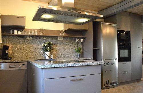 Amonines House | Grand Holiday Home in Érezée with Sauna