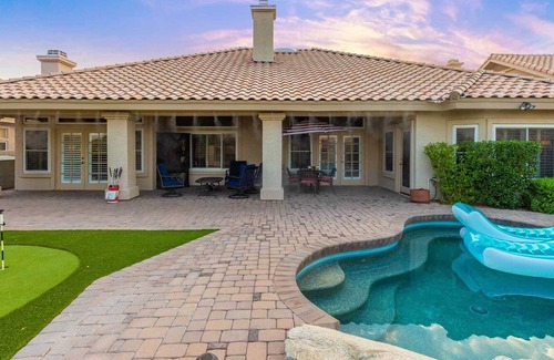 Foothills House | Grand Home w/Private Pool on Foothills Golf Course