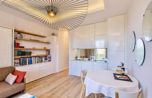 Jean-Medecin Apartment | GRAND HÔTEL City Center at 2 minutes walk from the beach