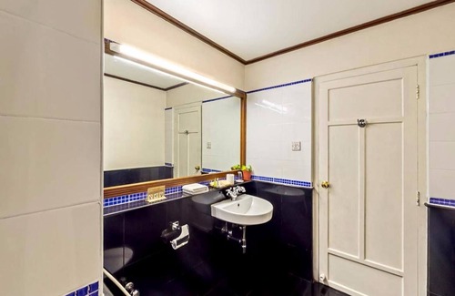 Kochi Hotel | Grand Hotel