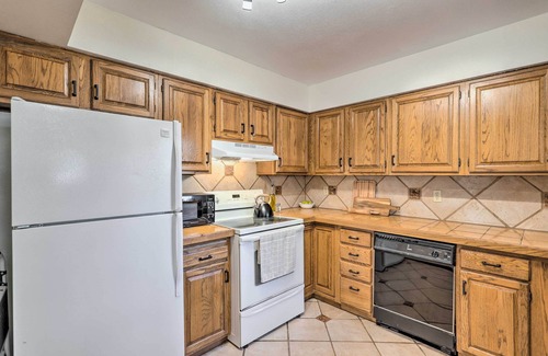 The Ridges House | Grand Junction Townhome ~ 3 Mi to Downtown!
