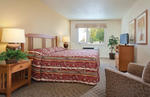 Afton Resort | Grand Lake Resort 2bdr Queen