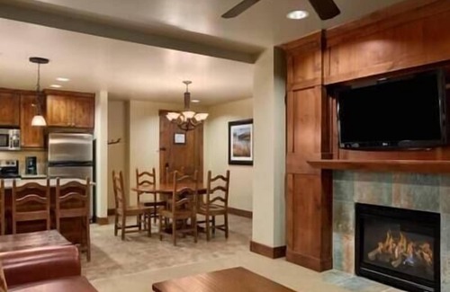 Breckenridge Resort | Grand Lodge, Peak 7, Ski-In/Out, Fireplace, Hot Tub