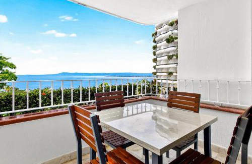 Conchas Chinas Apartment | Grand Miramar A102
