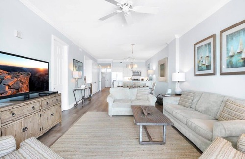 Orange Beach Condo | Grand Pointe 301: Upscale, watch the dolphins