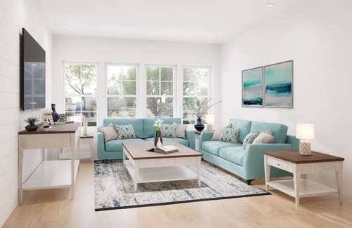 Top of the Hill Apartment | Grand Suite King Bed