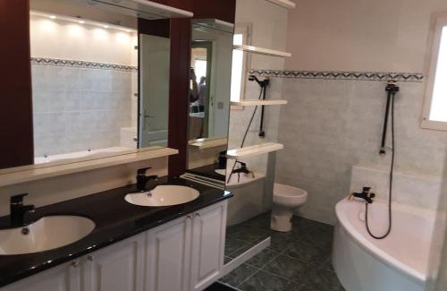 Saint-Flour Apartment | Grand T1 meublé