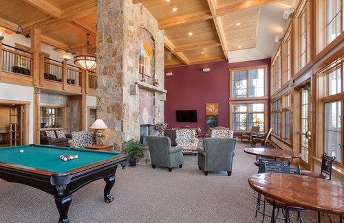 Four O'Clock Resort | Grand Timbers 2 BR - Modern Lodge Luxury - Celebrate Summer in the Mountains