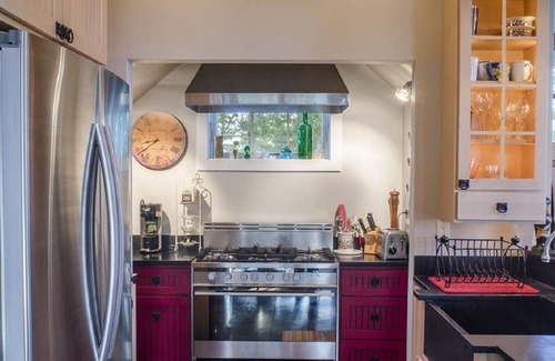 Edgecomb House | Grand Vista - Gorgeous Upscale Get-a-way with Panoramic Views!