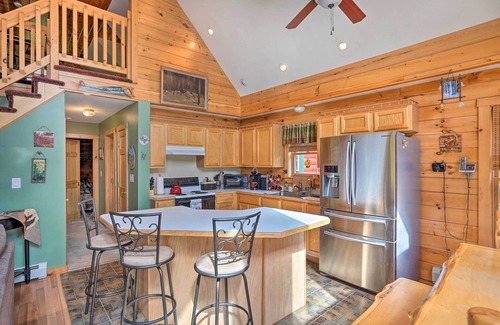 Windham Cabin | Grand Windham Retreat w/Fire Pit & Game Room