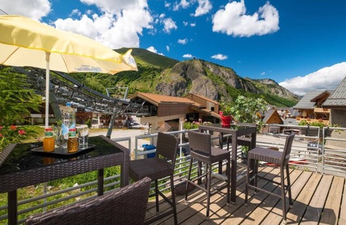 Valloire Apartment | Grande Chambre Familiale | Sauna | Casiers de Ski