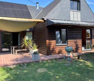 Saint-Germain-sur-Ay House | Grande maison en bois eco-responsable proche de la mer