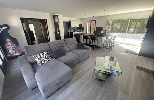 Angoulins Bed & Breakfast | Grande Maison de 145 m2 sur Terrain de 700 m2