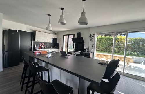 Angoulins Bed & Breakfast | Grande Maison de 145 m2 sur Terrain de 700 m2