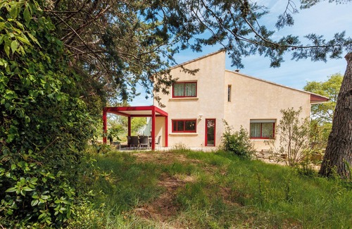 Langlade House | Grande Maison Familiale Avec Piscine Dans Quartier Résidentiel Calme